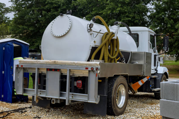 Best Porta potty rental near me  in Sullivan, IN